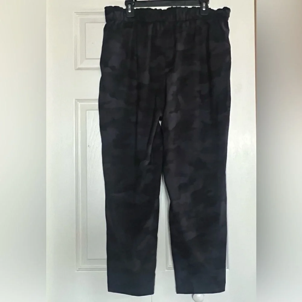 Lululemon Keep Moving Pant 7/8 High-Rise‎ Incognito Camo Multi Grey Jogger 14